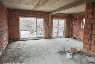 Casă cu 4 camere cu Teren 550 Mp în Chinteni - 5