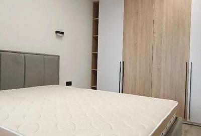 Apartament cu 2 camere decomandat în Roșu