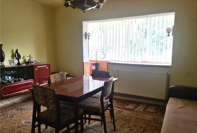 GIROCULUI - ETAJ 1 - BLOC IZOLAT - 3 CAMERE - 2 BAI - 2 BALCOANE - CENTRALA PROP - 2