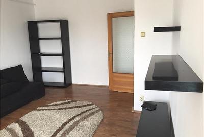 Garsonieră decomandată, mobilată în Trafic Greu - 3