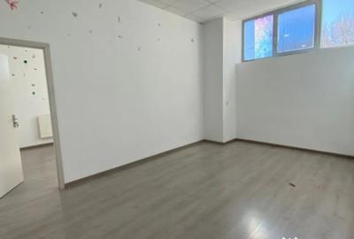 Spațiu comercial, de 163 mp, în Ultracentral - 7