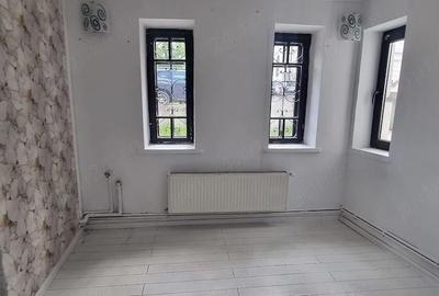 Spațiu comercial, de 100 mp, în Ultracentral - 10