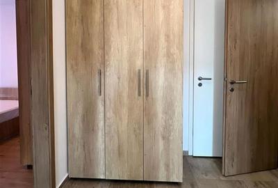 Apartament cu 2 camere semidecomandat, mobilat în Tractorul - 13