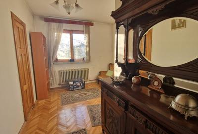 Casa cu 5 camere, 200mp, Centru - 9