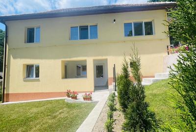 Casă cu 4 camere în Central - 8