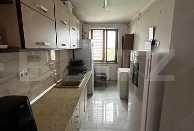Apartament de vanzare, cu 3 camere, 70 mp, zona 14 Mai - 5