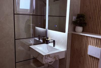 Apartament cu 3 camere decomandat în Exterior Vest - 2