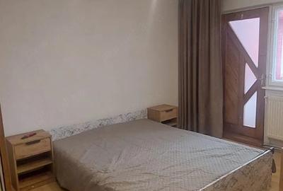 Apartament cu 3 camere decomandat în Central - 2