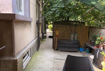 Casă individuală cu 8 camere cu Canalizare în Iancului - 9