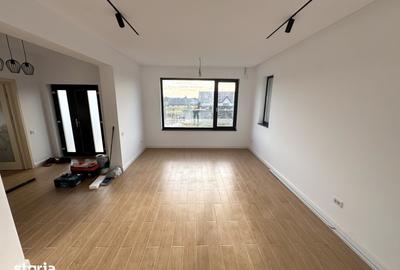 Casă cu 4 camere cu Teren 430 Mp în Holboca
