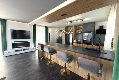 Casă individuală cu 7 camere cu Teren 565 Mp în Cetate - 1