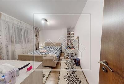 Apartament de vanzare in Sibiu - 2 camere, terasa 25 mp utili, boxa - 12