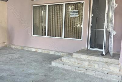 Spațiu comercial, de 72 mp, în Central - 1