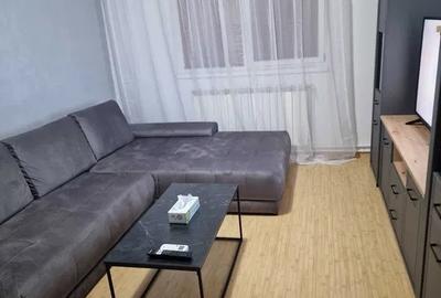 Apartament de vanzare 3 camere zona INEL I - 2