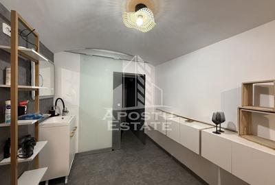 Apartament renovat cu o camera si curte, 2 bai, 50 mp, Piata Romanilor - 9