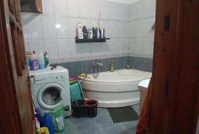 Blv BUCURESTI - casa P+1, 6cam, S-200mp - 155000 euro - 3