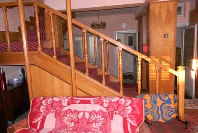 Casa de vanzare singur in curte zona centrala Oradea - 11