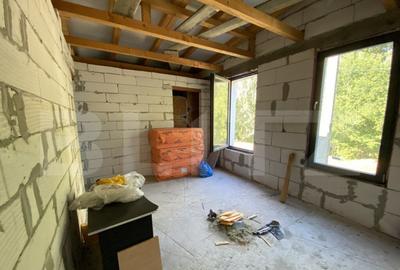 Casa de vanzare 4 camere in suprafata utila de 80 mp - 8