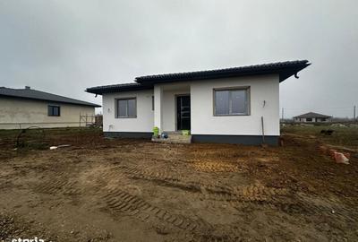 Casă cu 3 camere în Recea - 3