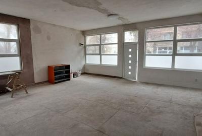 Spațiu comercial, de 80 mp, în Sud - 7