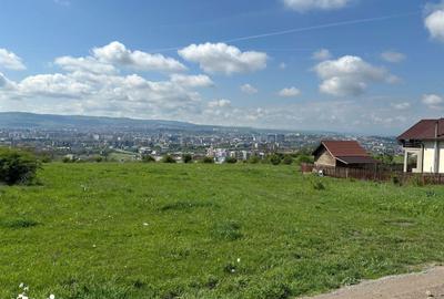 Teren de 1011 mp, în Iris