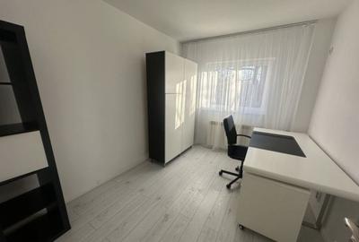 Apartament cu 3 camere decomandat în Tineretului - 6