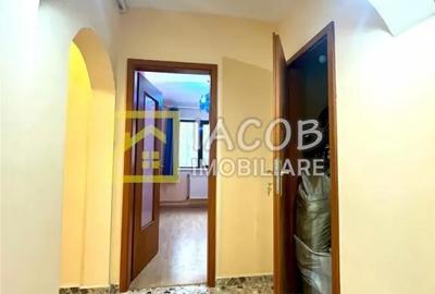 Apartament cu 3 camere decomandat, mobilat în Narcisa - 1