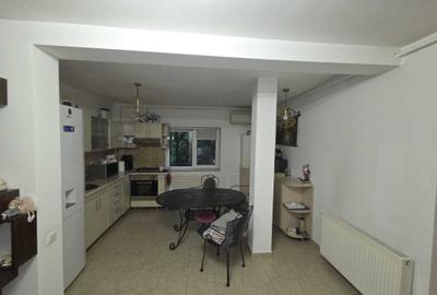 Apartament cu 2 camere decomandat în 13 Septembrie - 5