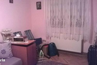 Apartament cu 3 camere decomandat în Central - 4