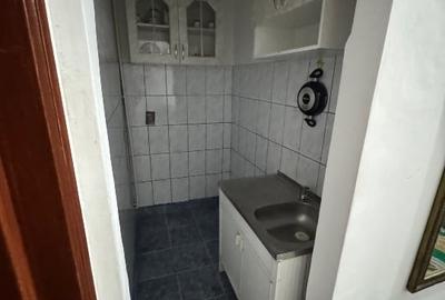 Garsonieră circulară în Central - 6