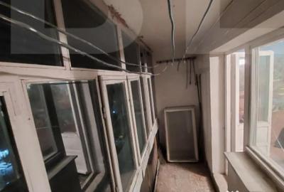 Apartament cu 3 camere semidecomandat în Central - 16