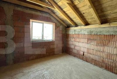 Casă cu 4 camere cu Teren 270 Mp în Urseni - 6