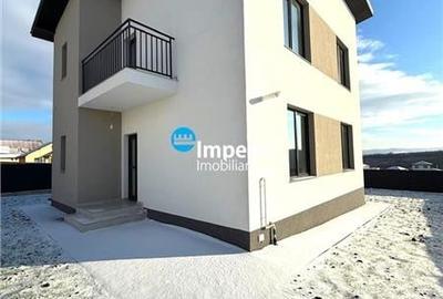 Vila Moderna, P+E, 400 teren, finisata,  asfalt, Valea Adanca Miroslava - 1