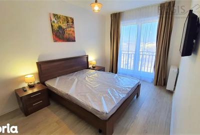 Apartament cu 3 camere decomandat în Tractorul - 1