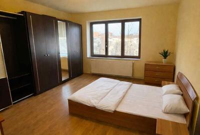 Apartament cu 2 camere decomandat în Ultracentral