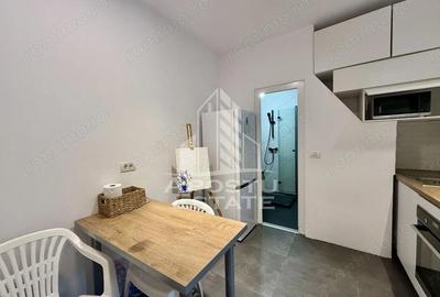 Garsonieră decomandată în Lunei - 4