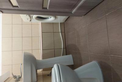 PACURARI la bulevard (vis-a-vis de BCR),proprietar,inchiriez apartament cu 1 camera, decomandat. - 5