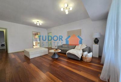 Apartament cu 3 camere, mobilat în Aviatorilor