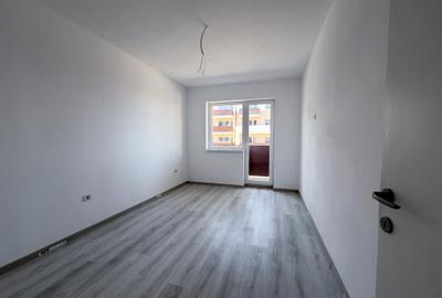 Apartament cu 3 camere decomandat în Sânpetru - 3