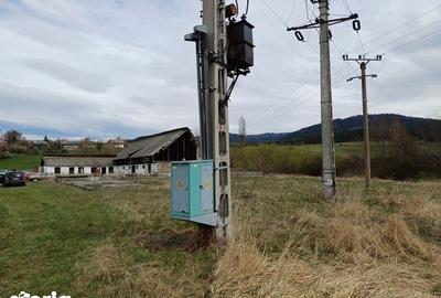 Casă cu 4 camere cu Teren 2650 Mp în Central - 2