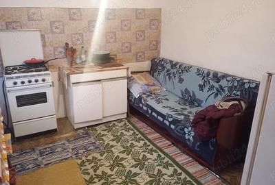 Casă cu 6 camere cu Teren 940 Mp în Păuleasca - 1