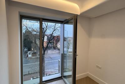 Apartament cu 3 camere semidecomandat în Băneasa - 11