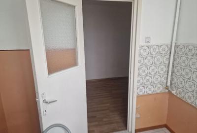 Garsonieră decomandată în Central - 5