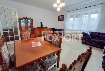 Apartament cu 3 camere decomandat, mobilat în Crișan