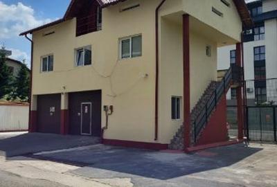 Casă individuală cu 4 camere cu Canalizare în Central - 1