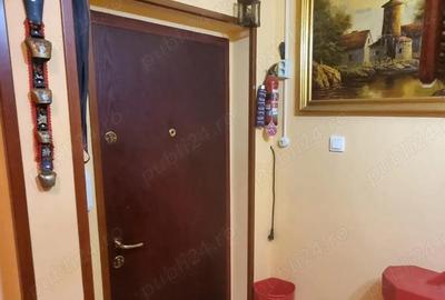 Apartament cu 3 camere semidecomandat în Central - 6