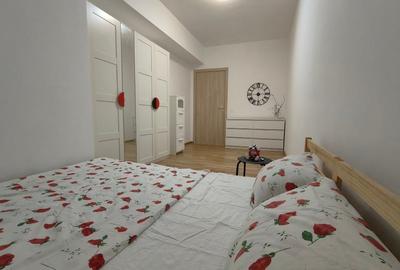 Apartament cu 3 camere decomandat în 9 Mai - 7