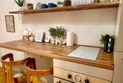 Apartament cu 3 camere în Central - 1