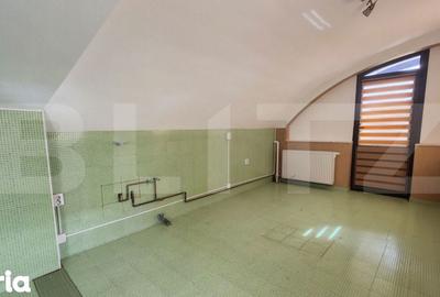 Casă cu 7 camere cu Teren 292 Mp în Central - 19