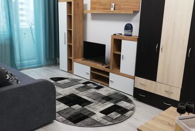 Garsonieră decomandată în Central